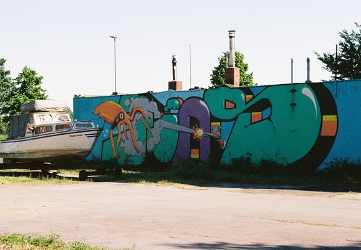 R1-04102-0022